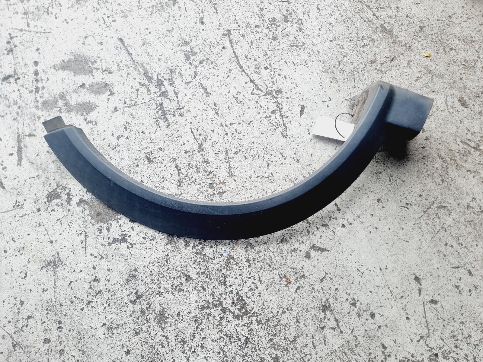 View Auto part Wheel Arch Flare Holden Commodore 2005