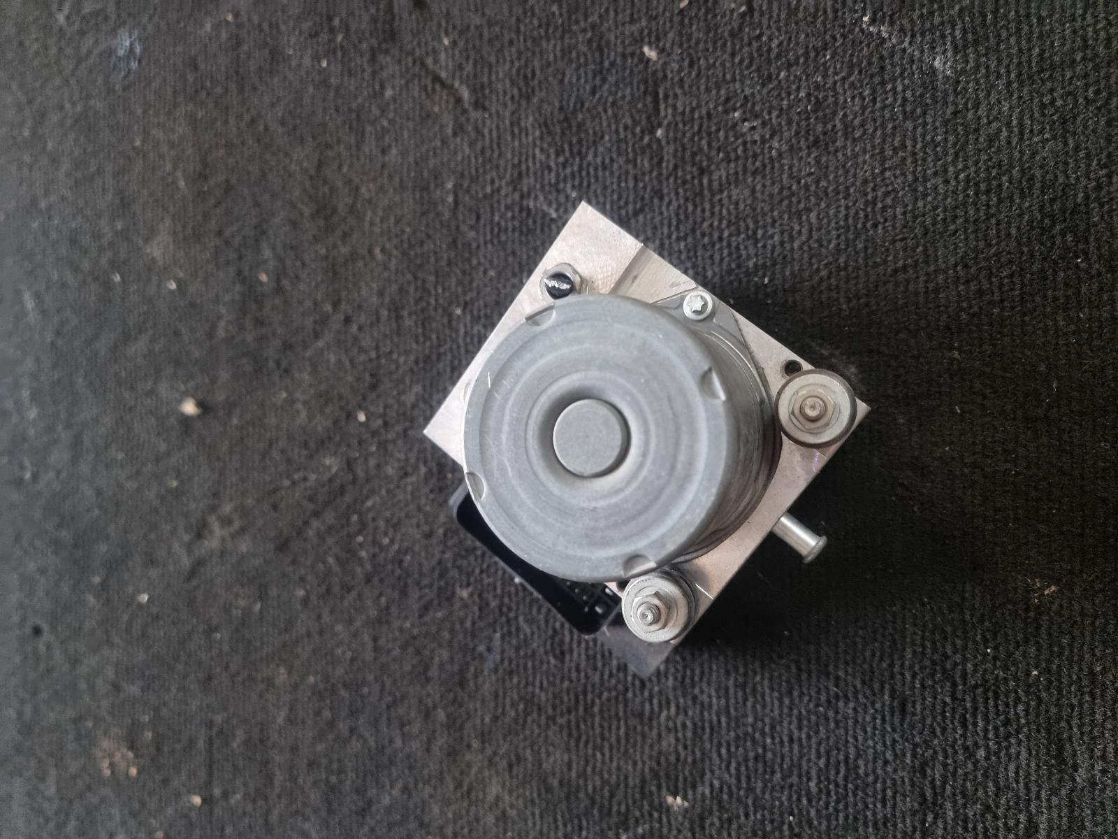 View Auto part Abs Pump/Modulator Holden Commodore 2010