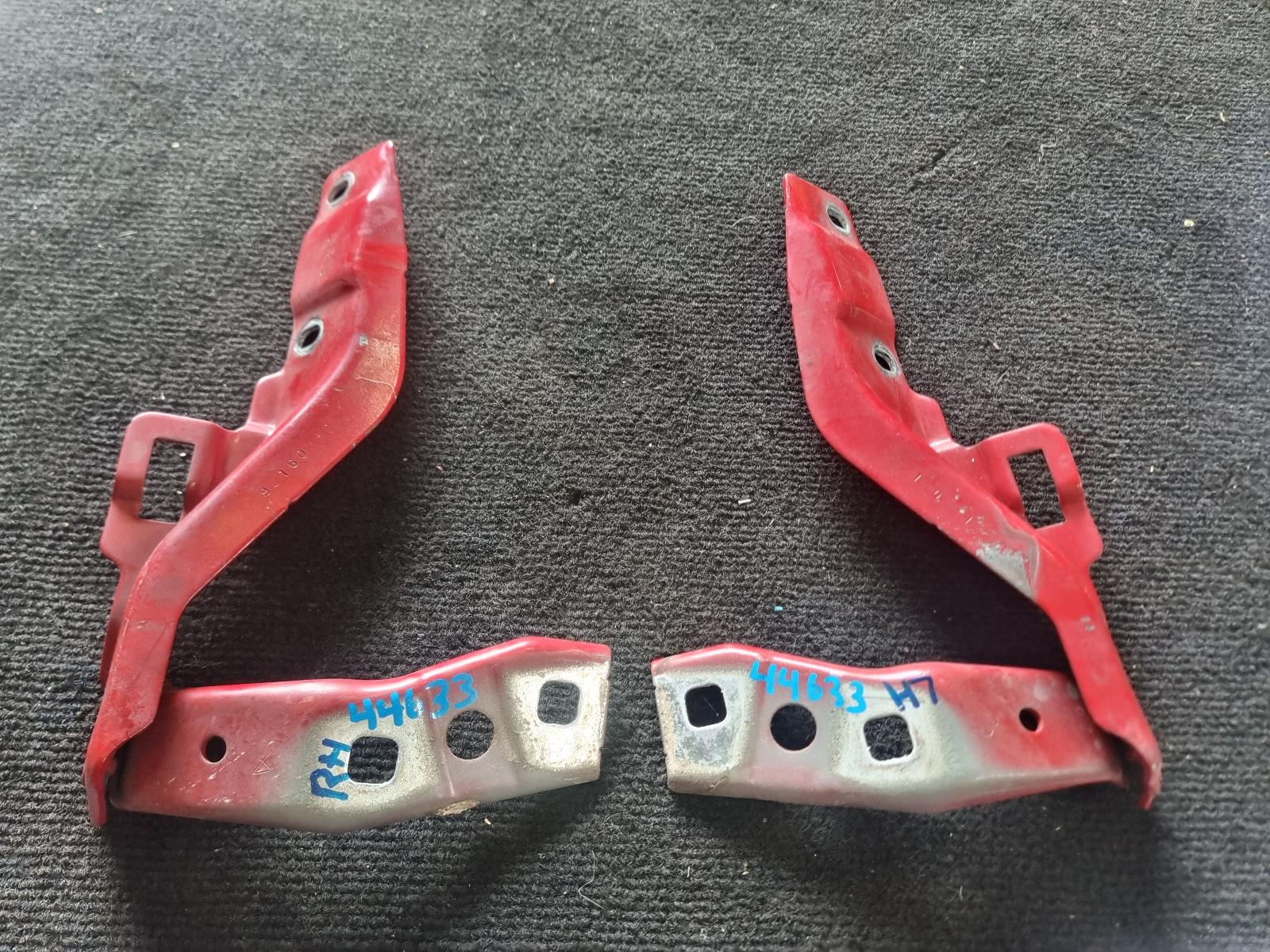 View Auto part Bonnet Hinge/Strut Holden Commodore 2010