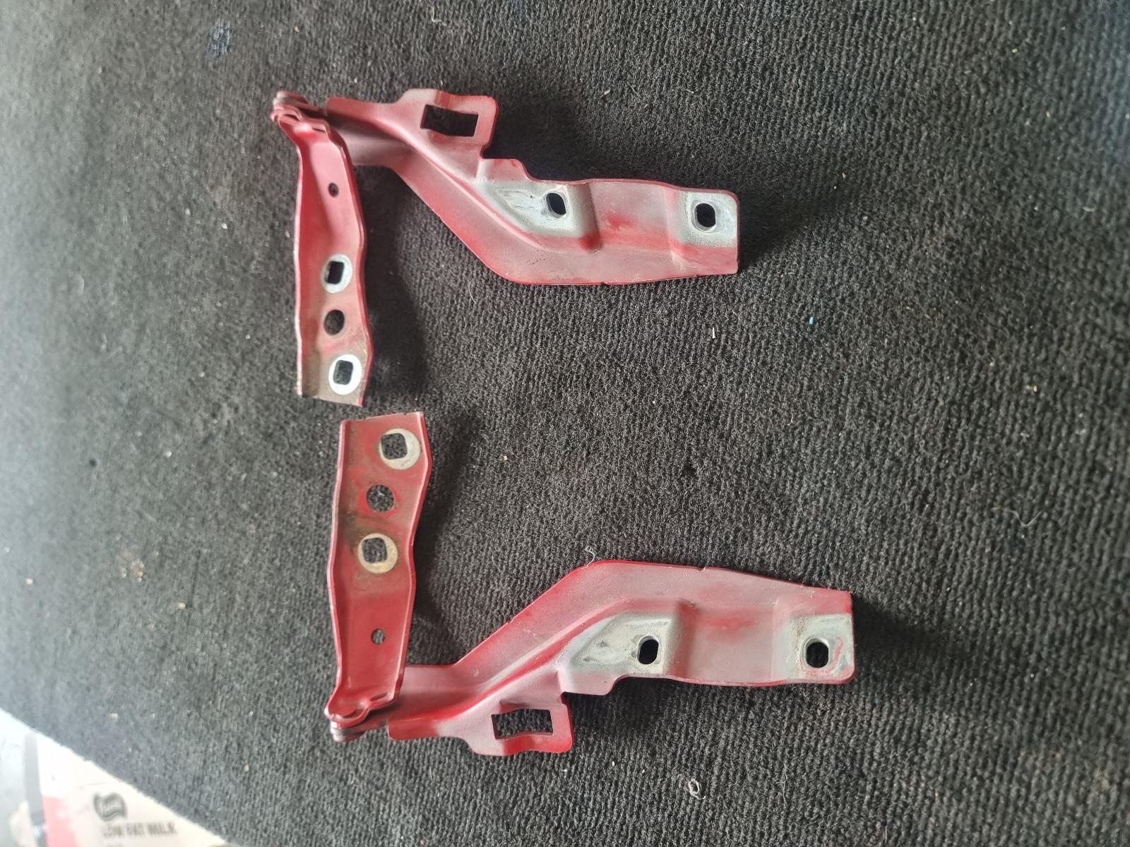 View Auto part Bonnet Hinge/Strut Holden Commodore 2010
