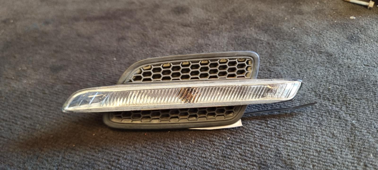 2008 Holden Commodore Right Indicator/Fog/Side View Auto part Right Indicator/Fog/Side Holden Commodore 2008