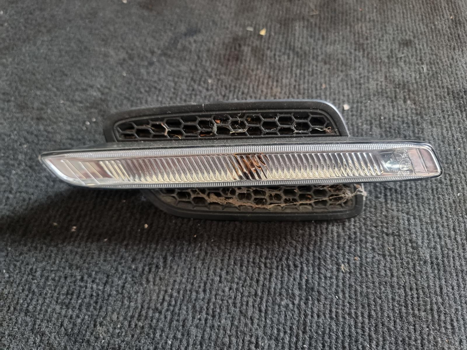 View Auto part Left Indicator/Fog/Side Holden Commodore 2008