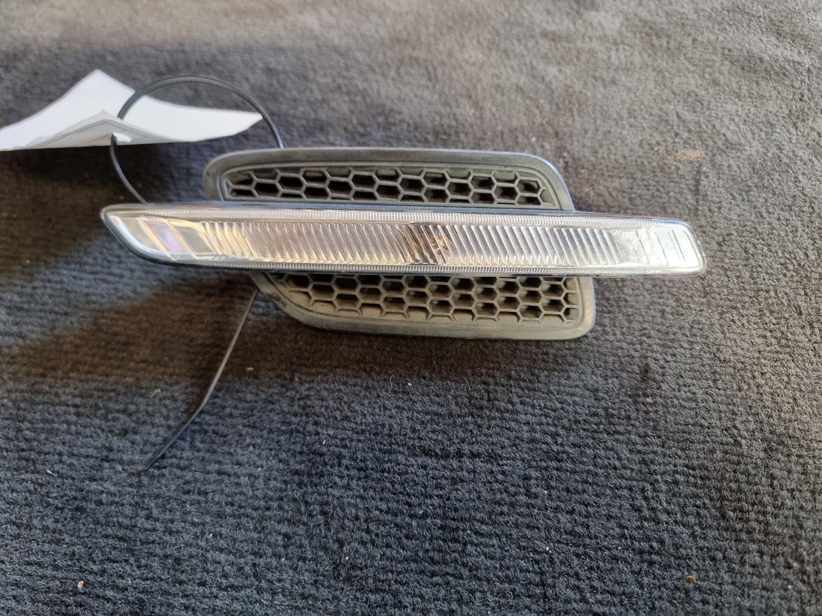 View Auto part Left Indicator/Fog/Side Holden Commodore 2008