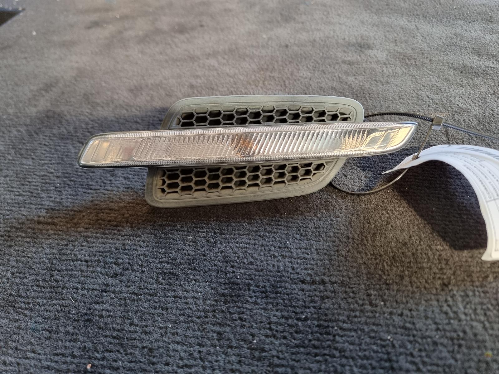 2008 Holden Commodore Right Indicator/Fog/Side View Auto part Right Indicator/Fog/Side Holden Commodore 2008