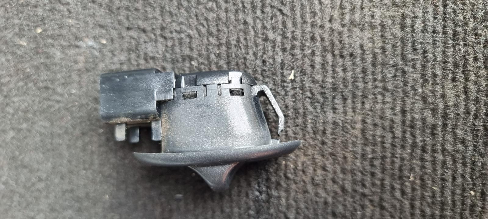 View Auto part Pwr Dr Wind Switch Holden Statesman/caprice 2001