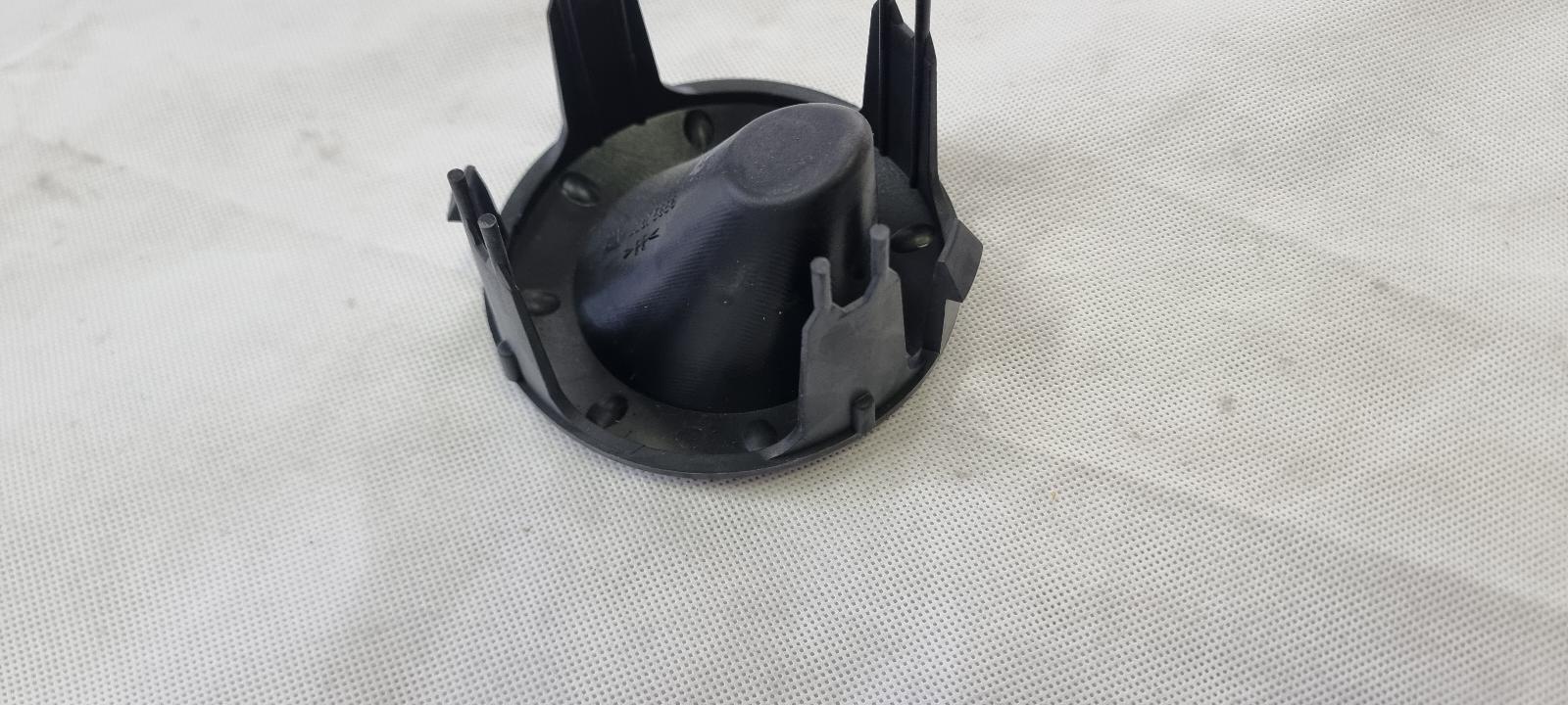 View Auto part Misc Holden Commodore 2002