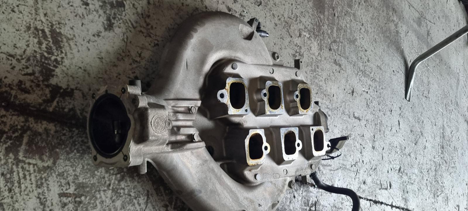 View Auto part Manifold Holden Commodore 2008