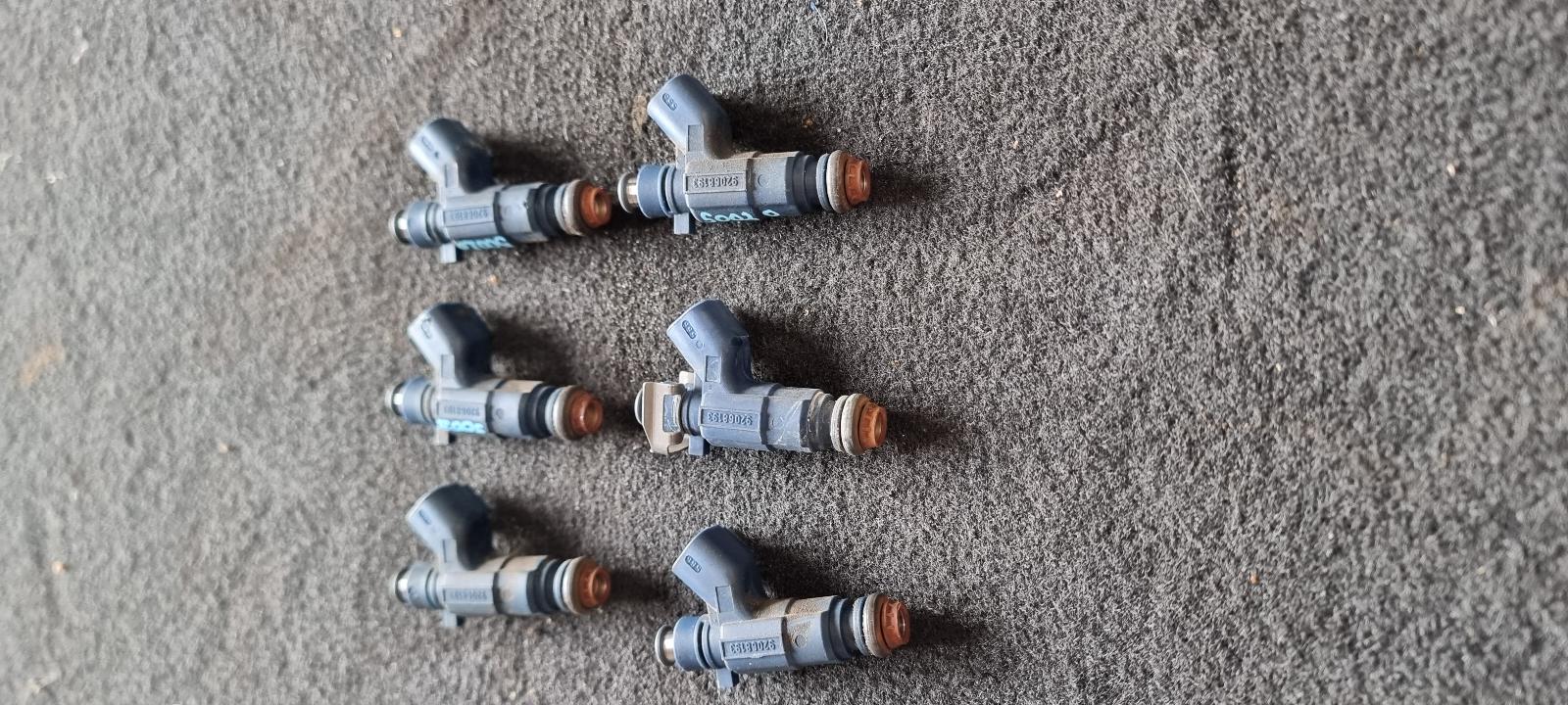 View Auto part Fuel Injector Holden Commodore 2008