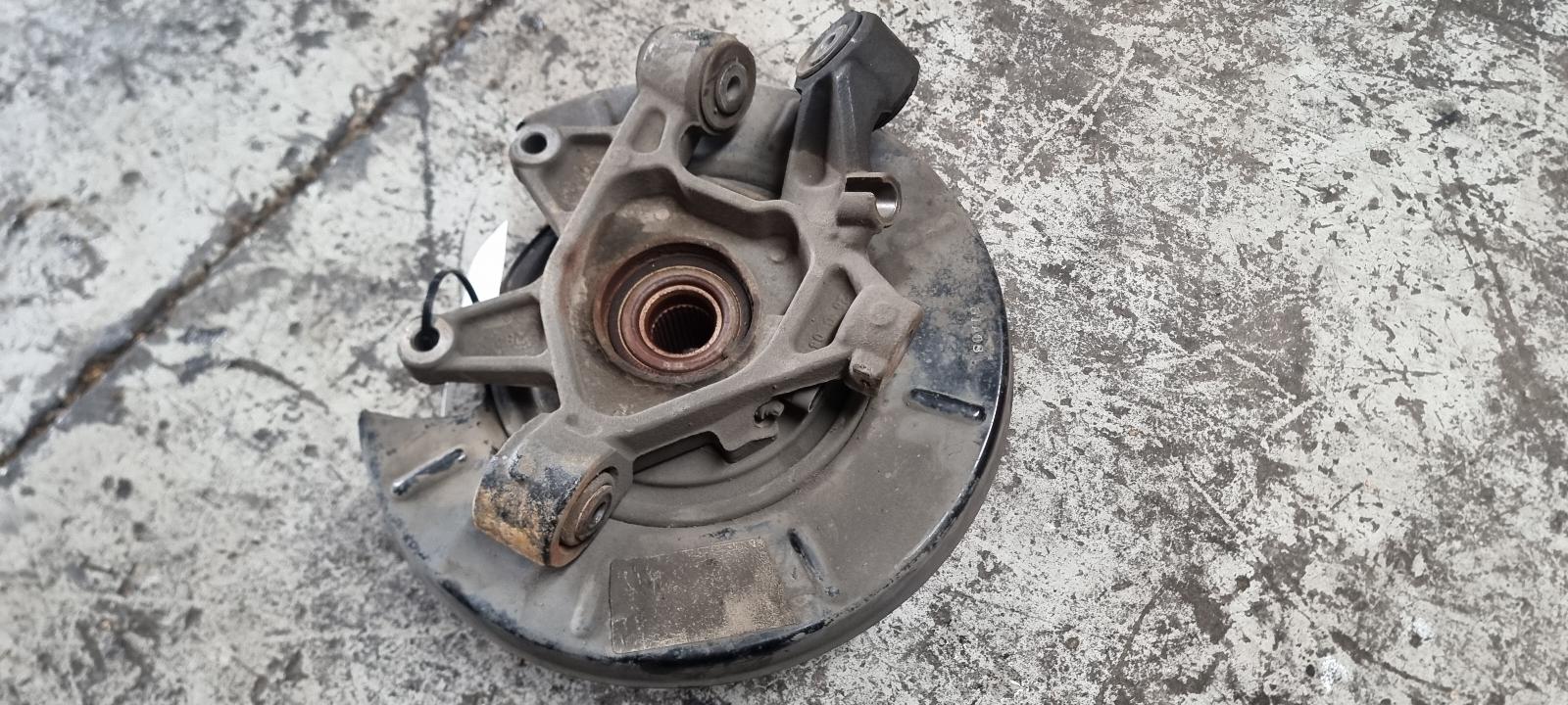 View Auto part Right Rear Hub Assembly Holden Commodore 2008