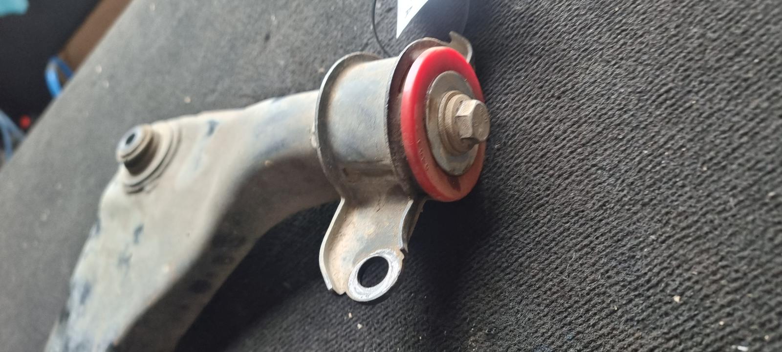 View Auto part Left Rear Trailing Arm Holden Commodore 2008