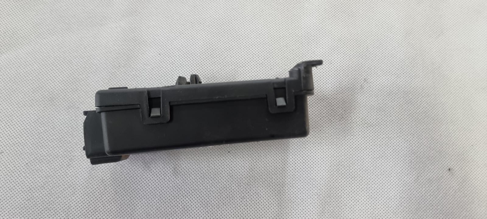 View Auto part Misc Holden Commodore 2008