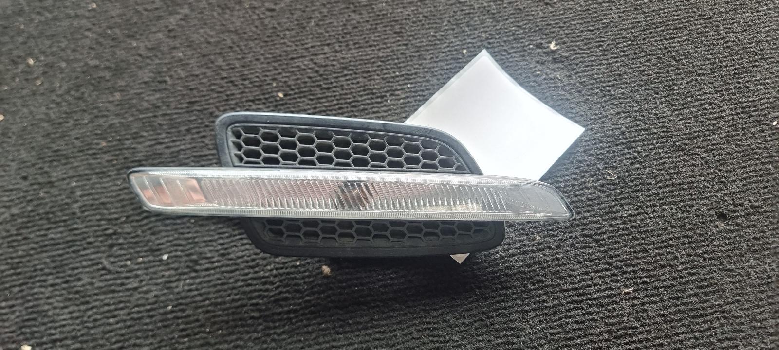 View Auto part Left Indicator/Fog/Side Holden Commodore 2008