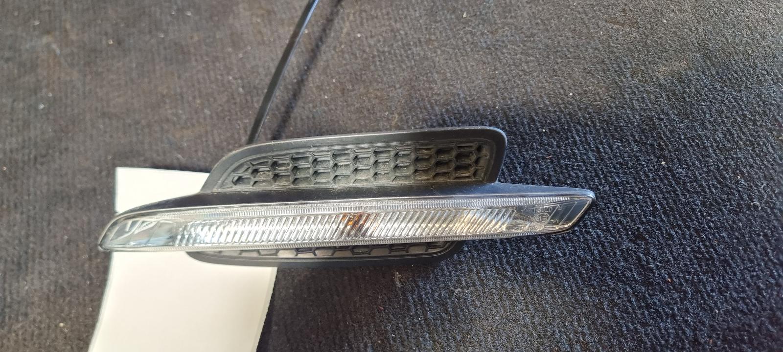 2009 Holden Commodore Right Indicator/Fog/Side View Auto part Right Indicator/Fog/Side Holden Commodore 2009