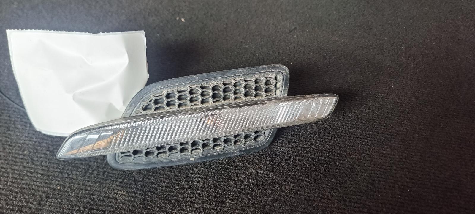 2008 Holden Commodore Right Indicator/Fog/Side View Auto part Right Indicator/Fog/Side Holden Commodore 2008