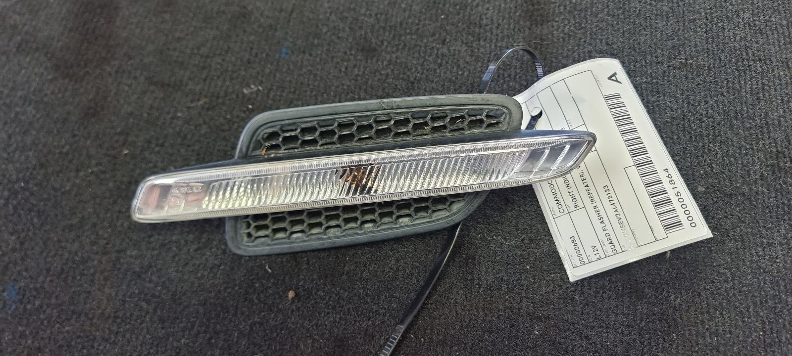 2010 Holden Commodore Right Indicator/Fog/Side View Auto part Right Indicator/Fog/Side Holden Commodore 2010