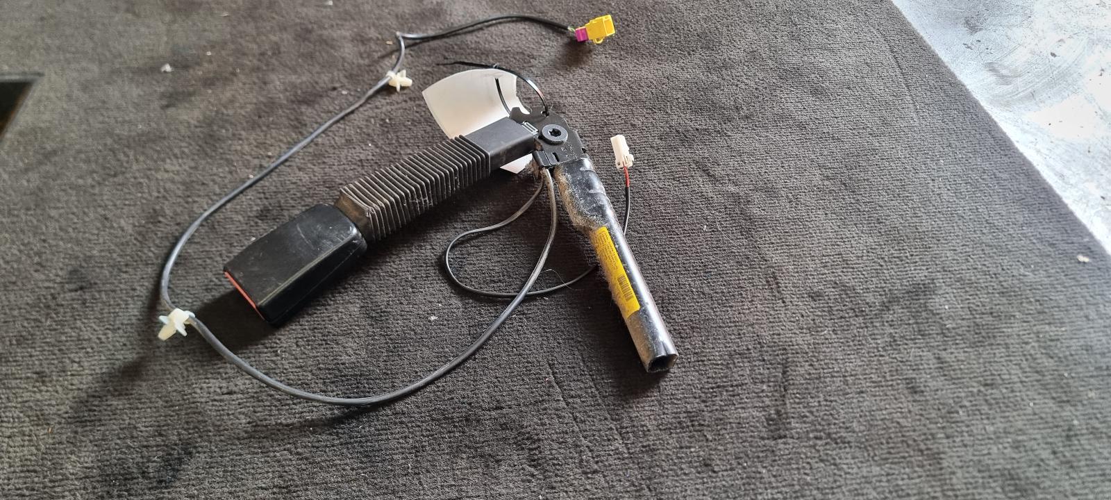 2010 Holden Commodore Seatbelt/Stalk View Auto part Seatbelt/Stalk Holden Commodore 2010