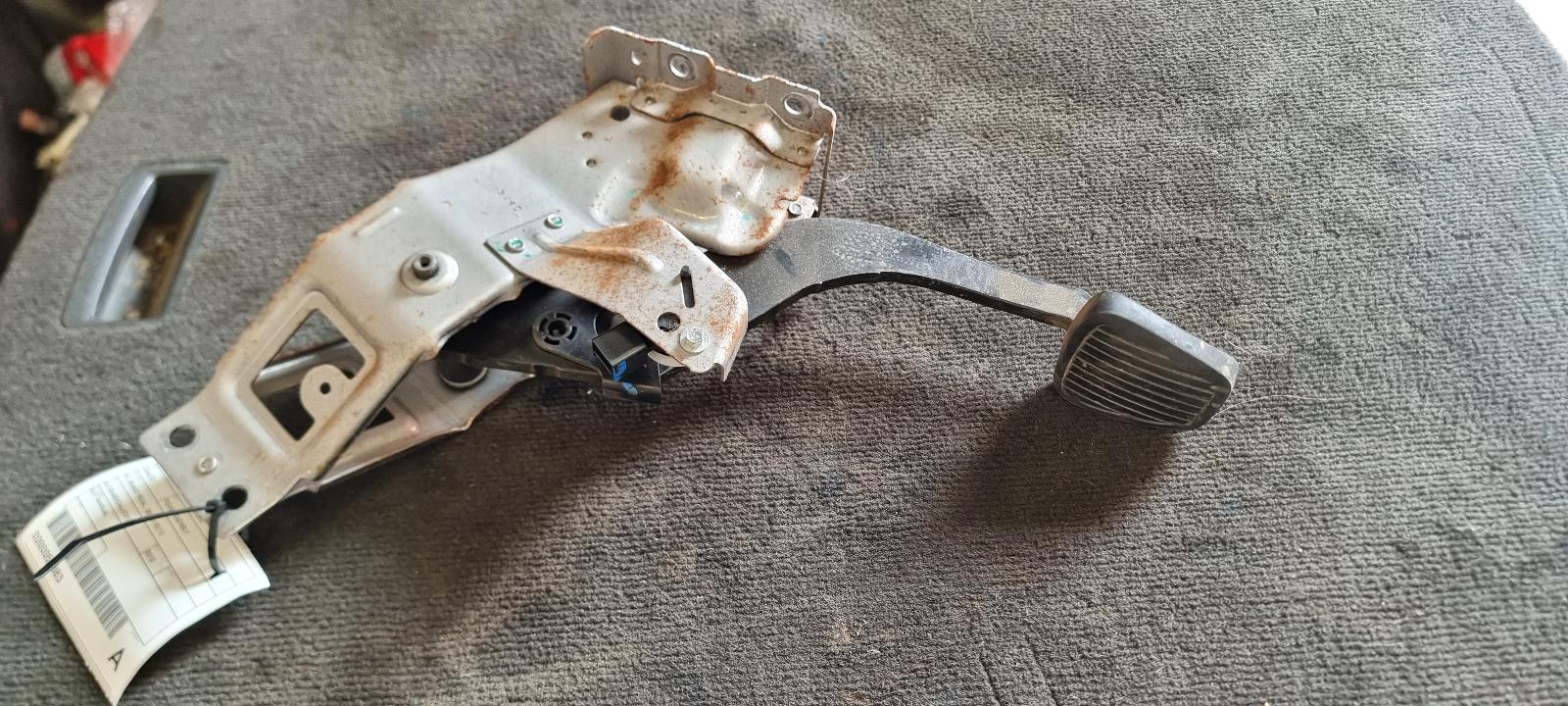 2010 Holden Commodore Pedal Assembly View Auto part Pedal Assembly Holden Commodore 2010