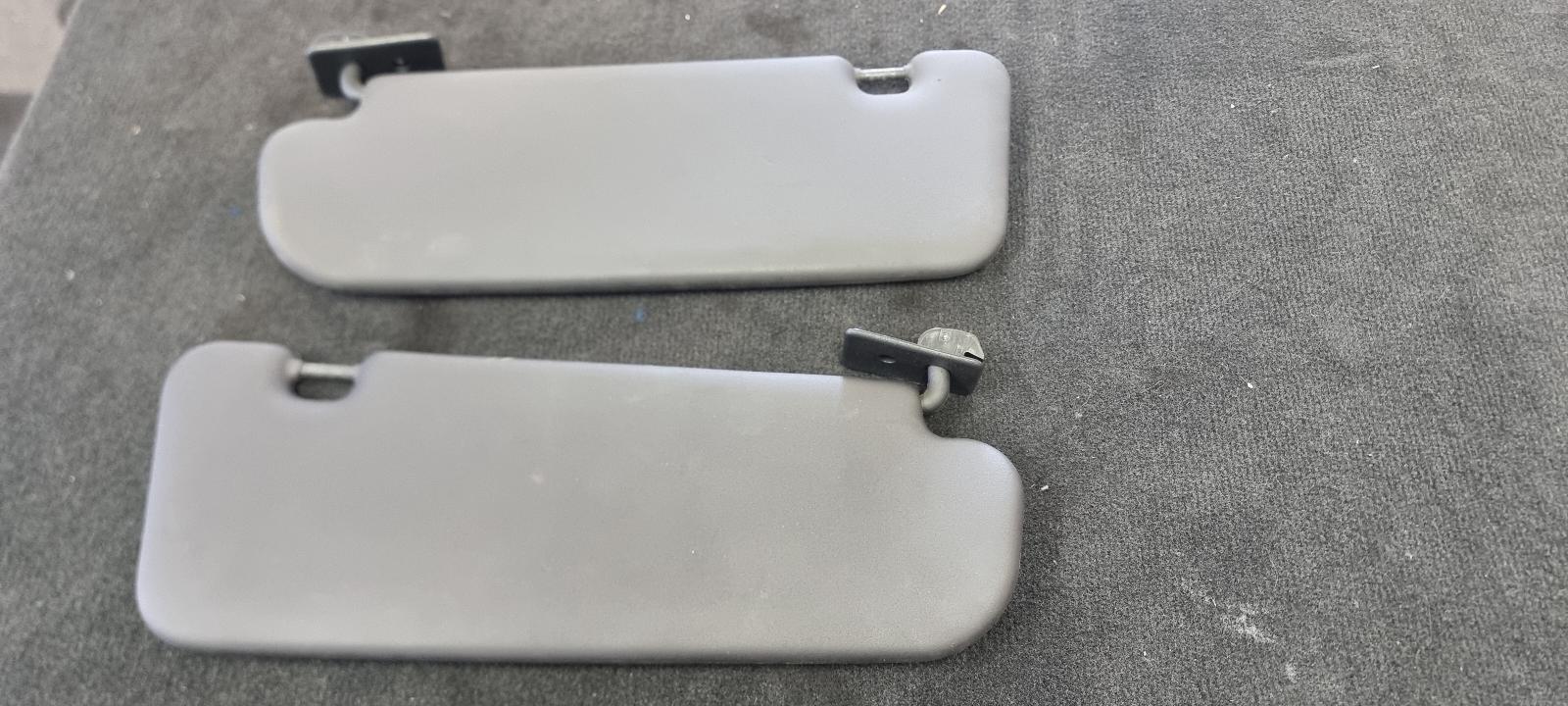 2010 Holden Commodore Sunvisor View Auto part Sunvisor Holden Commodore 2010
