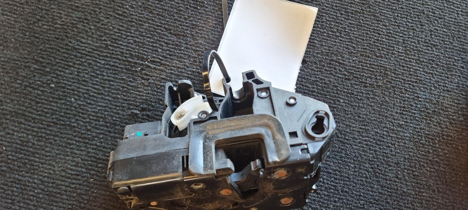 2010 Holden Commodore Door/Boot/Gate Lock View Auto part Door/Boot/Gate Lock Holden Commodore 2010