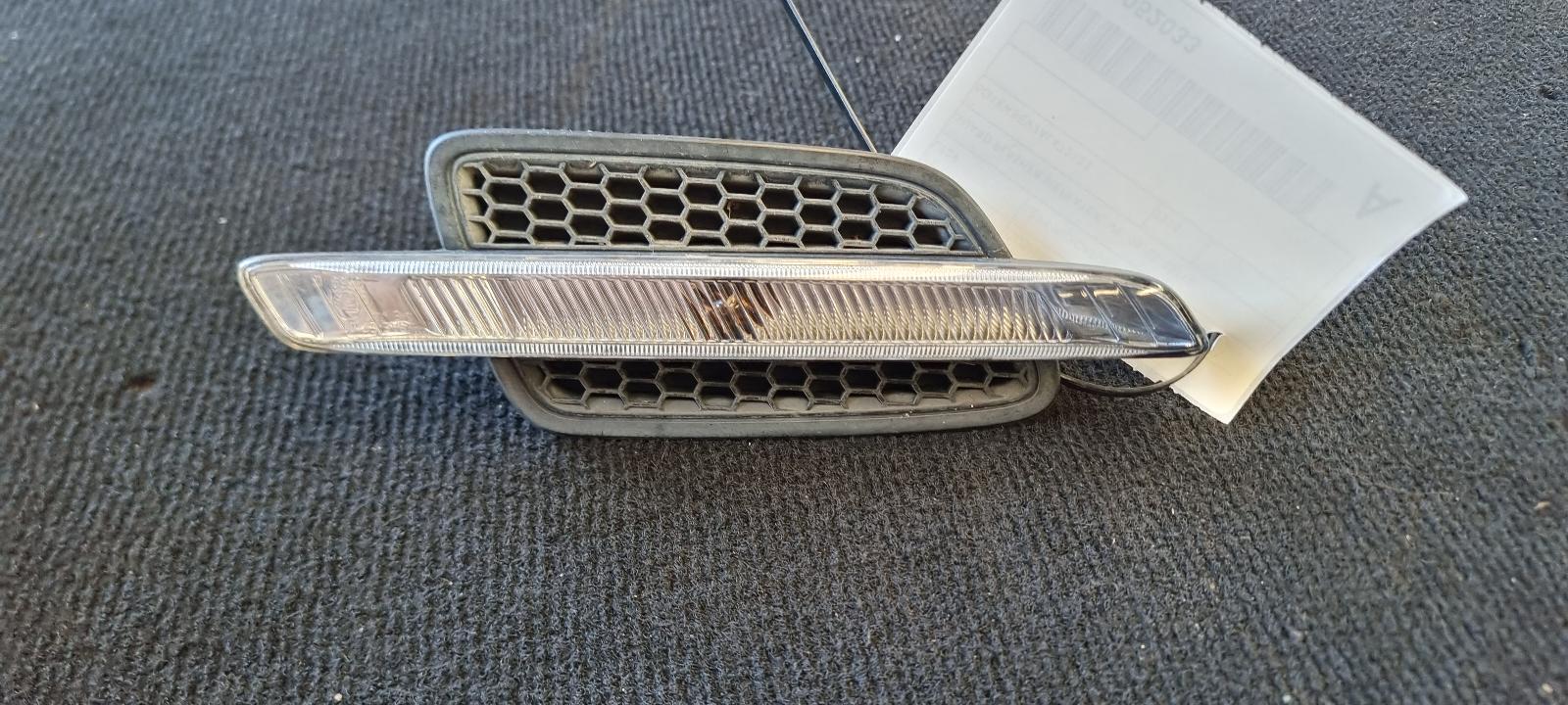 View Auto part Left Indicator/Fog/Side Holden Commodore 2010