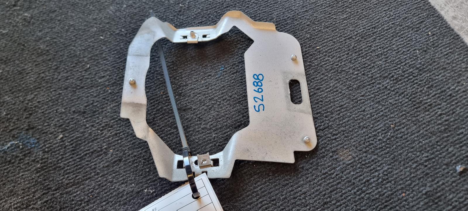 View Auto part Misc Holden Commodore 2010