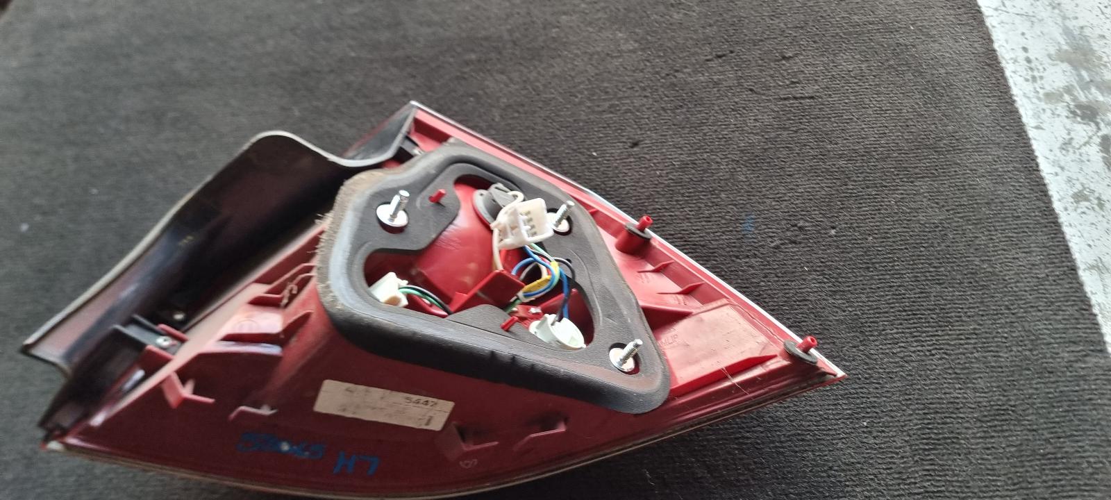 View Auto part Left Taillight Holden Commodore 2010