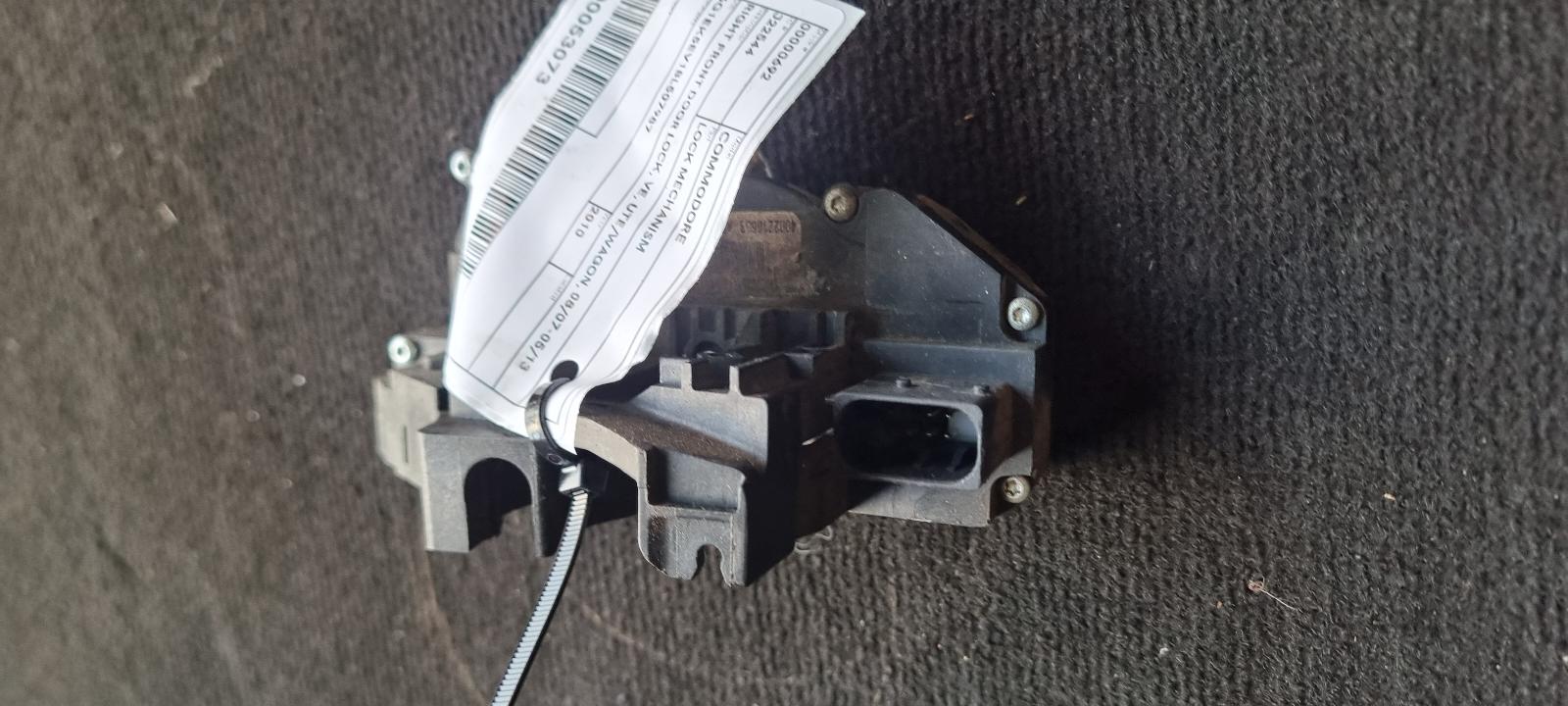 View Auto part Door/Boot/Gate Lock Holden Commodore 2010