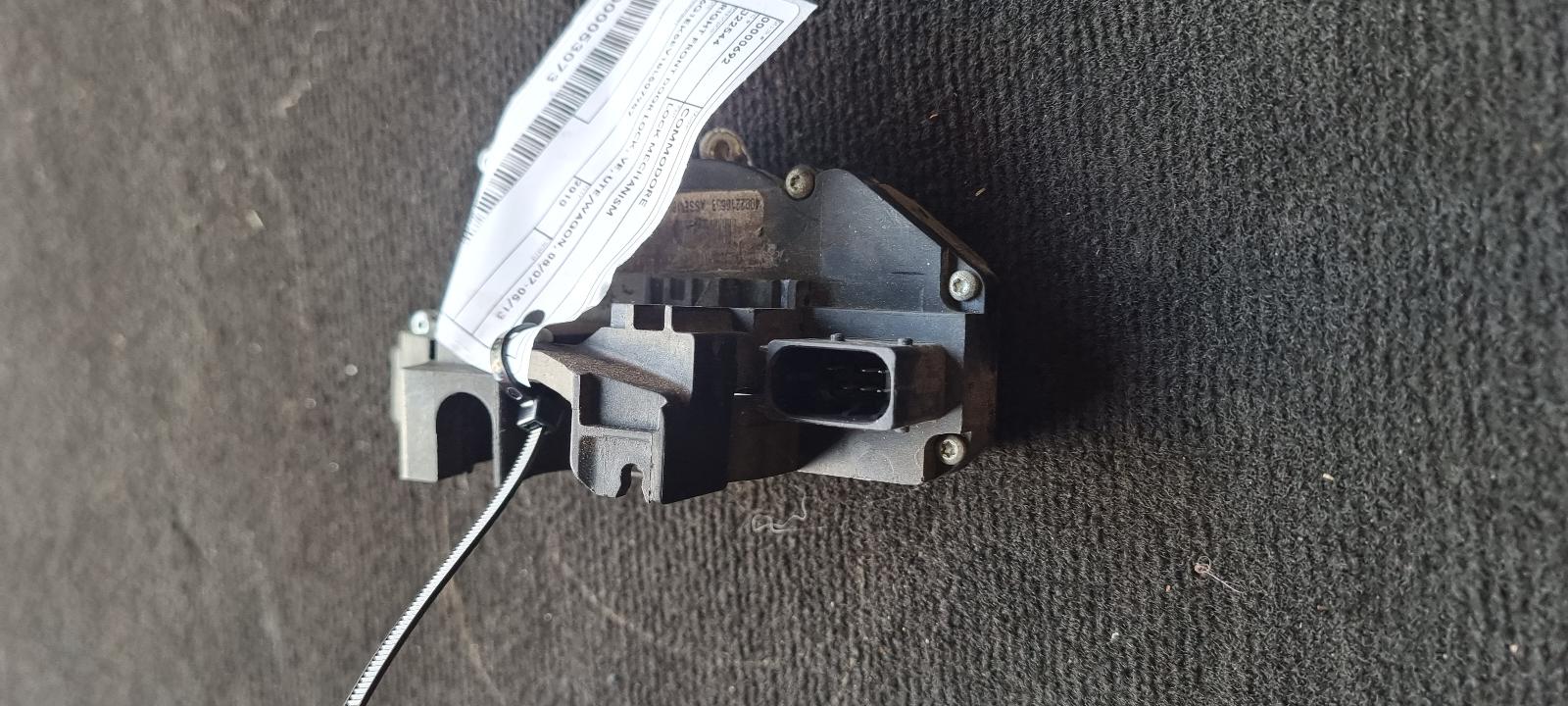 View Auto part Door/Boot/Gate Lock Holden Commodore 2010