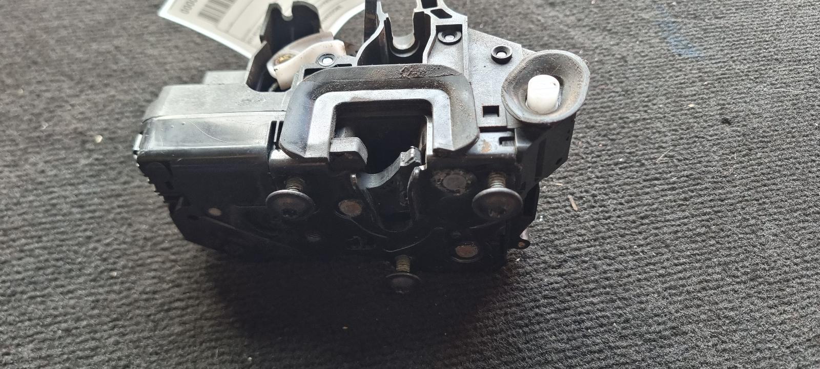 View Auto part Door/Boot/Gate Lock Holden Commodore 2010