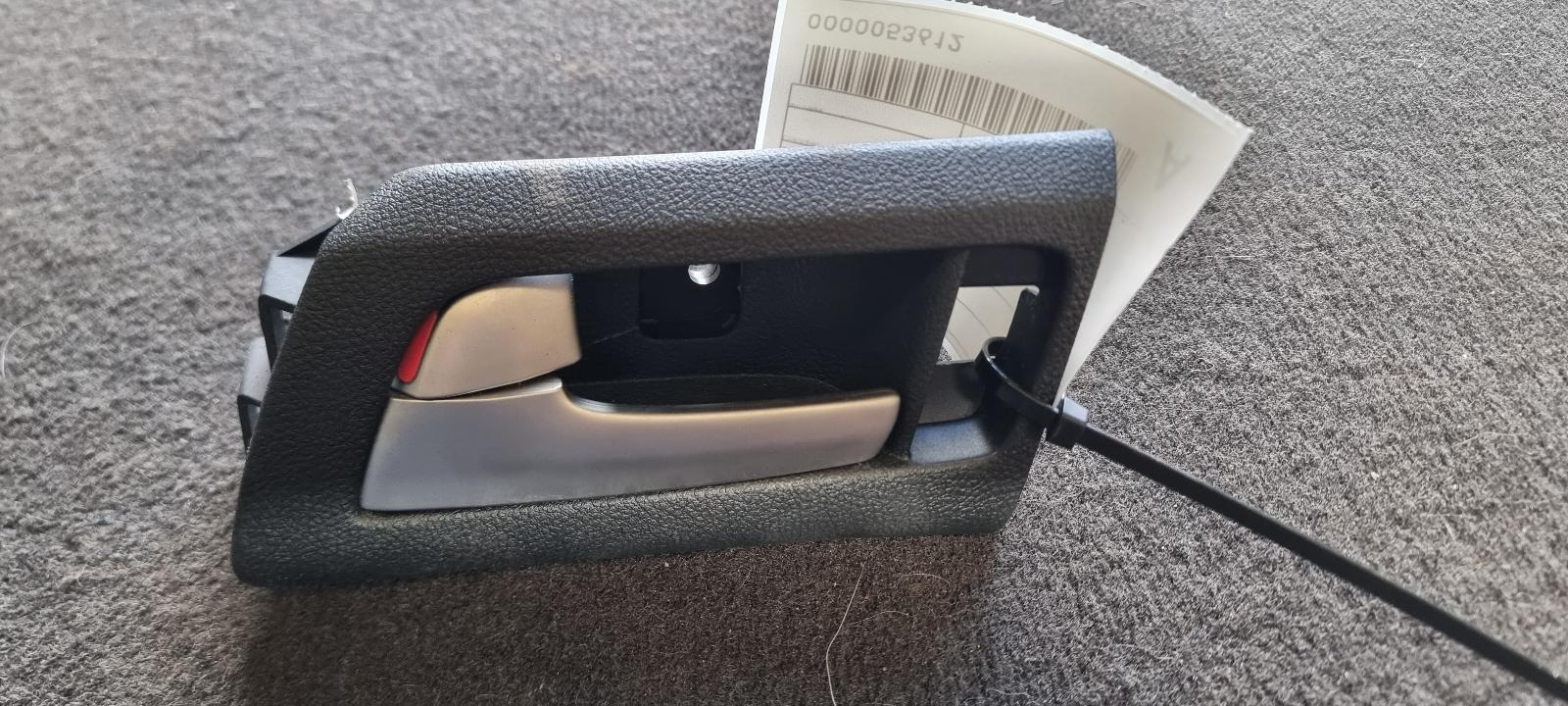 View Auto part Door Handle Holden Commodore 2010
