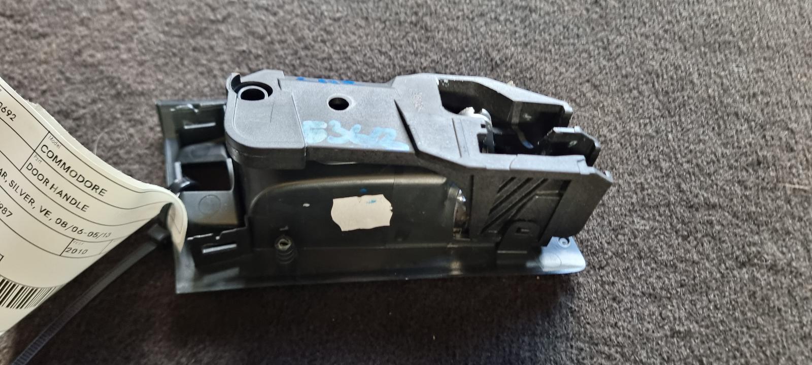 View Auto part Door Handle Holden Commodore 2010