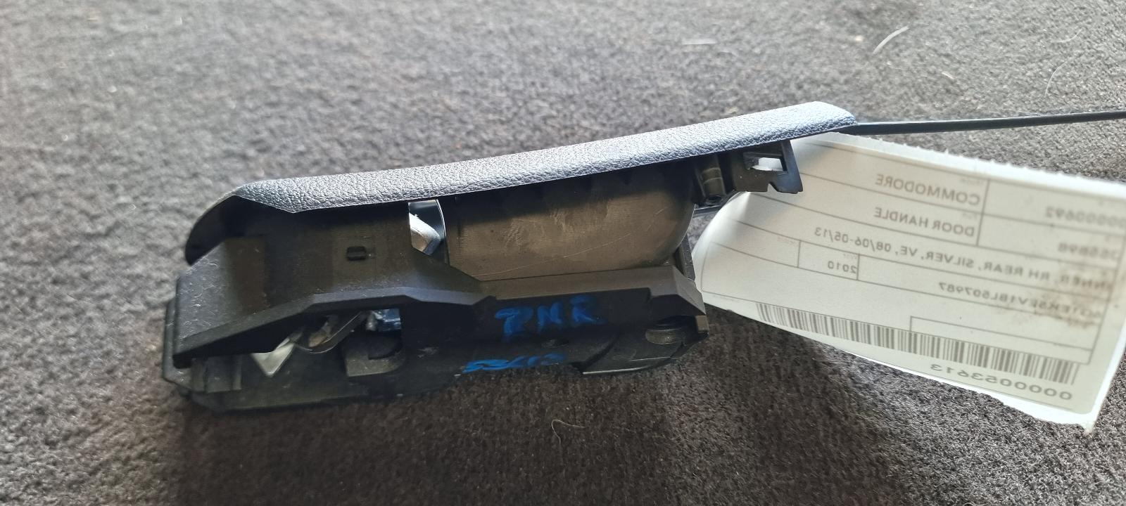 View Auto part Door Handle Holden Commodore 2010