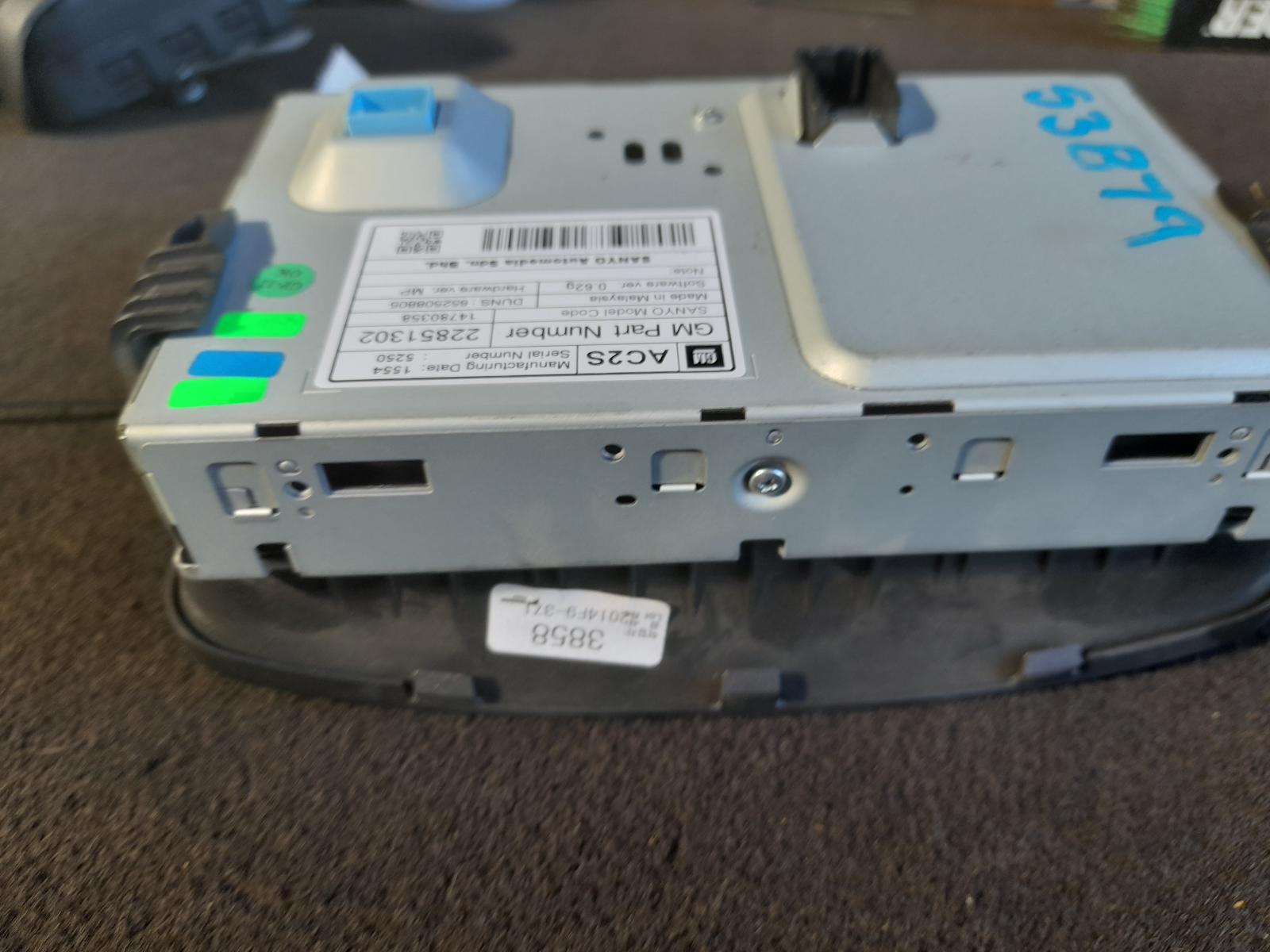 View Auto part Radio/Cd/Dvd/Sat/Tv Holden Cruze 2015