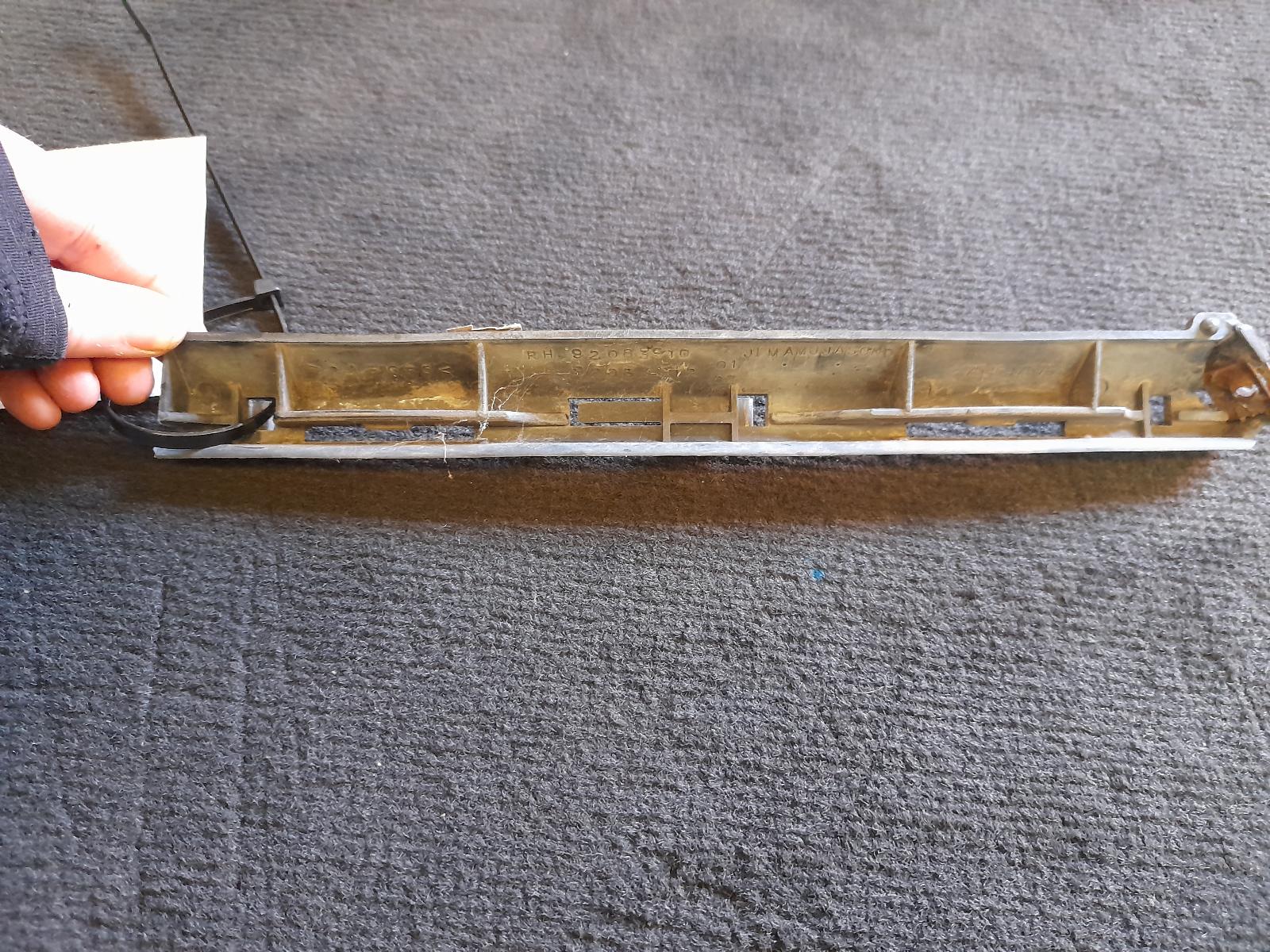 View Auto part Misc Holden Commodore 2004