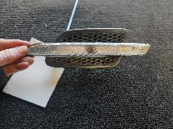 View Auto part Right Indicator/Fog/Side Holden Commodore 2009