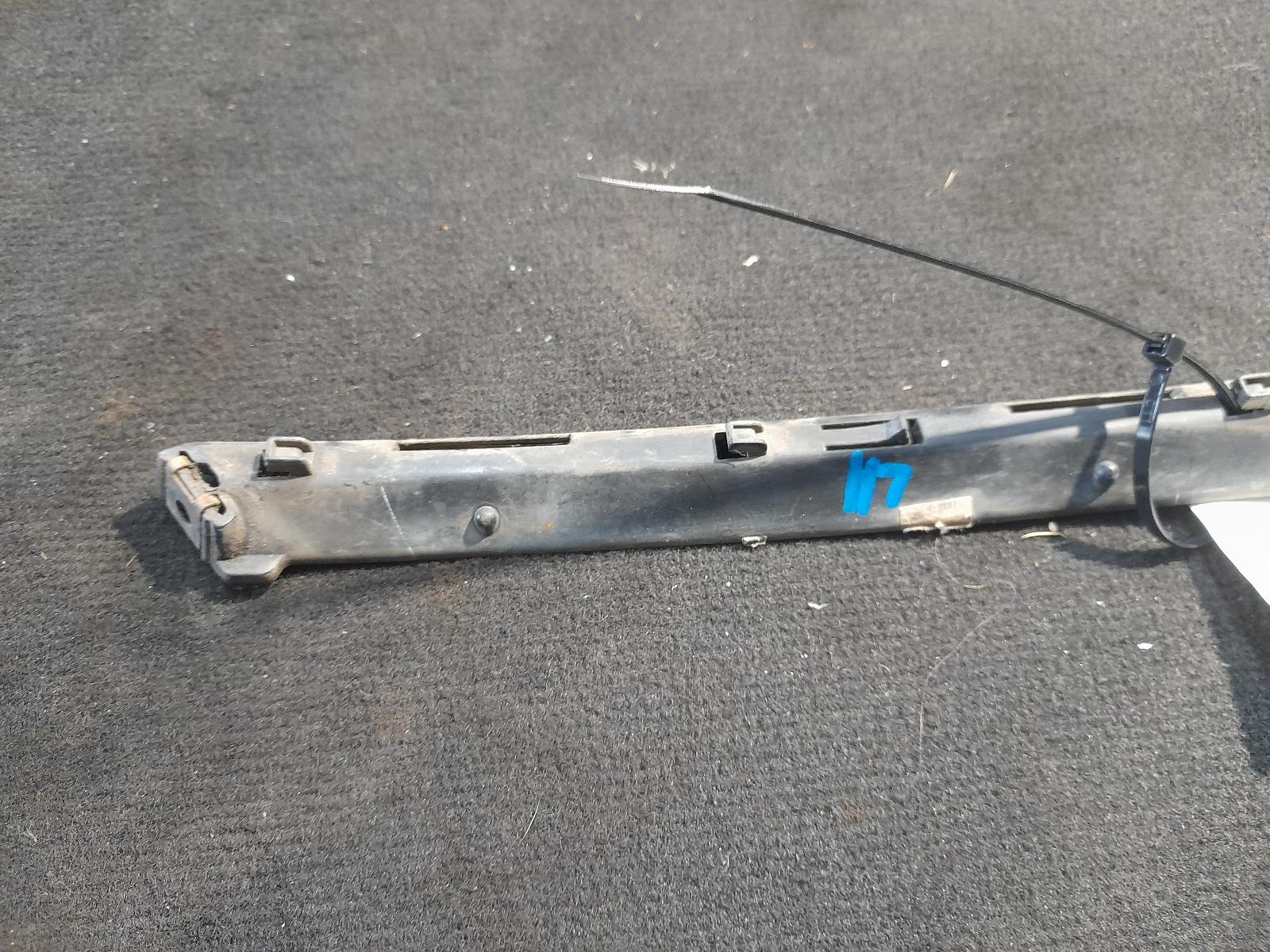 View Auto part Misc Holden Commodore 2005