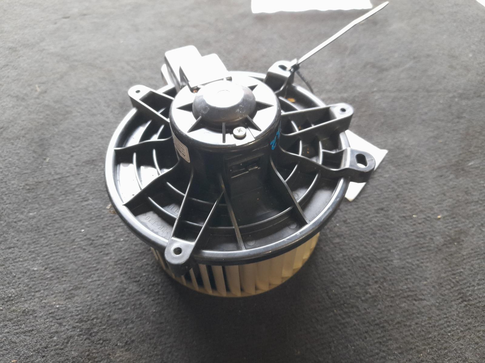 View Auto part Heater Fan Motor Holden Commodore 2007