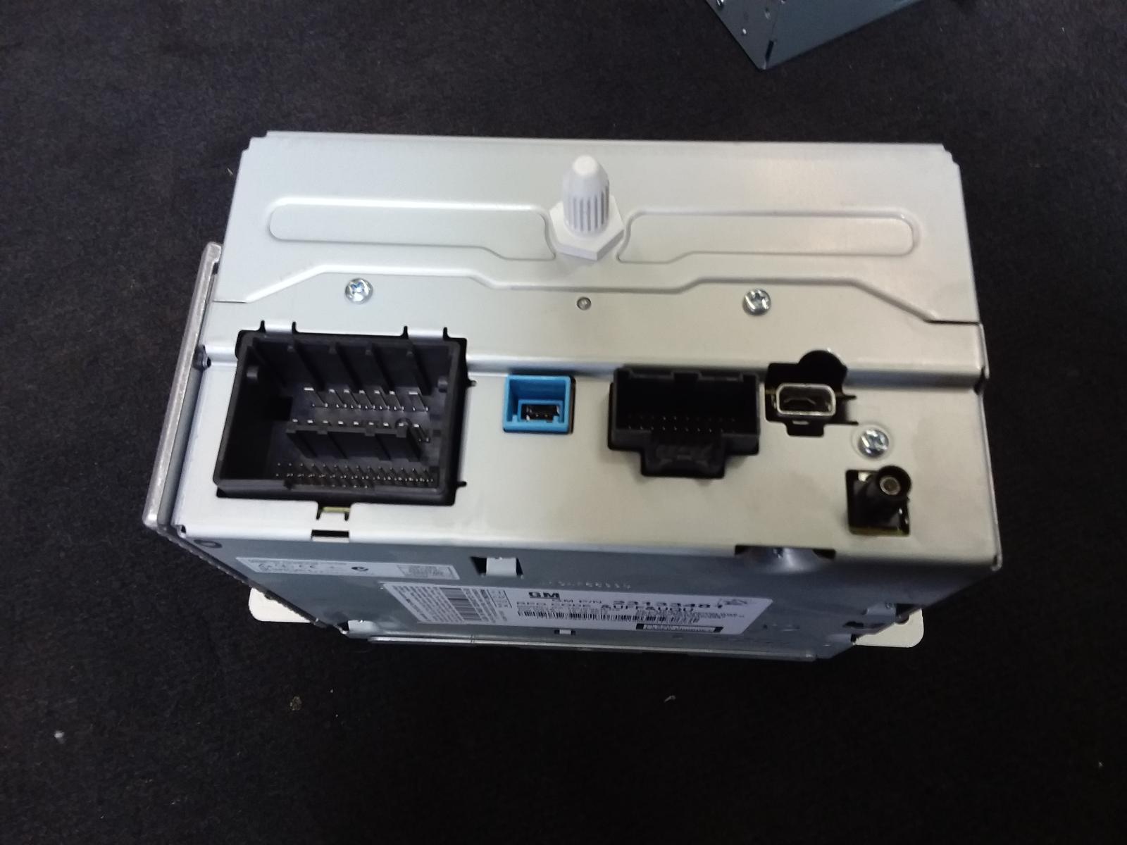 2014 Holden Malibu Radio/Cd/Dvd/Sat/Tv View Auto part Radio/Cd/Dvd/Sat/Tv Holden Malibu 2014