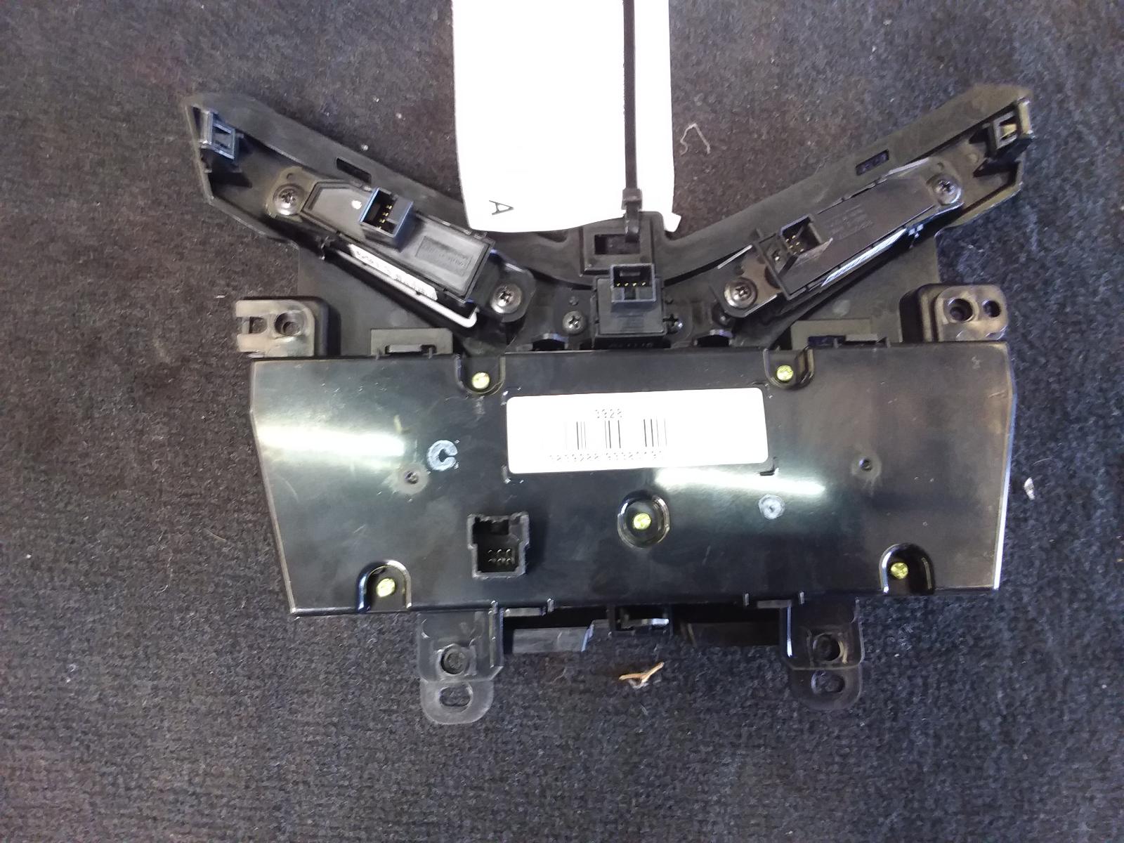 View Auto part Heater/Ac Controls Holden Cruze 2010