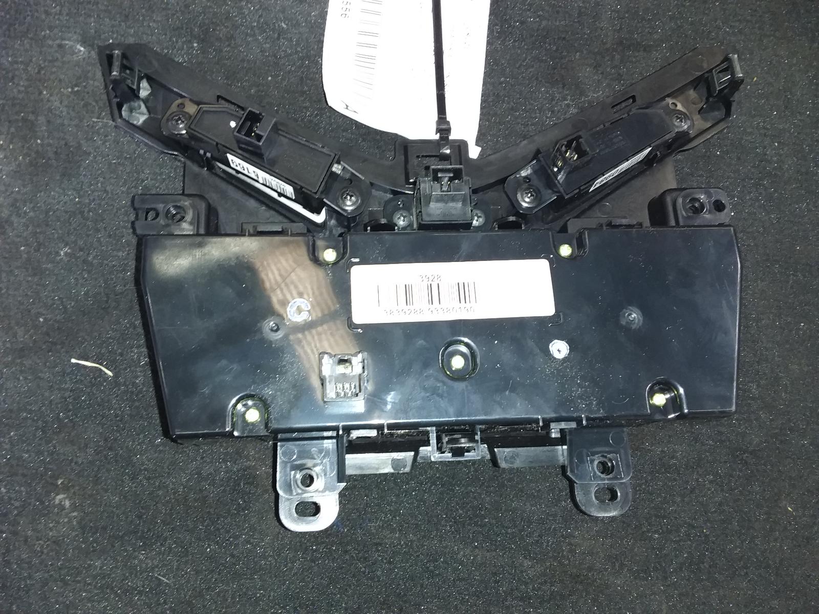 View Auto part Heater/Ac Controls Holden Cruze 2010