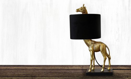 Giraffe lamp whitebg web1