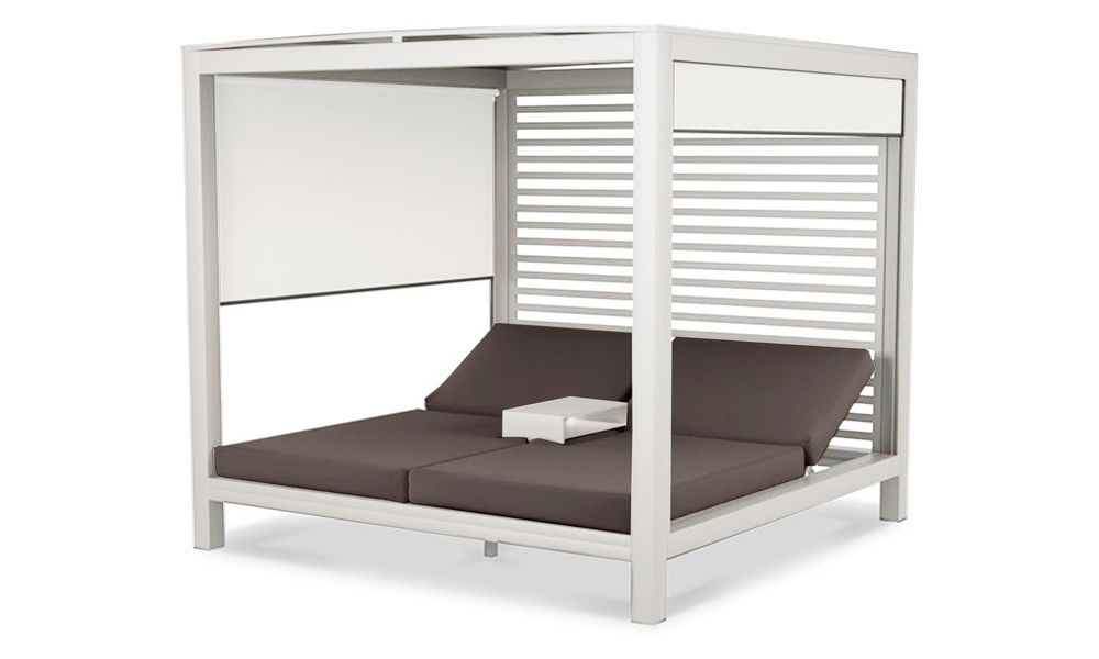Lyon daybed white frame wifera cushion 2911 web1