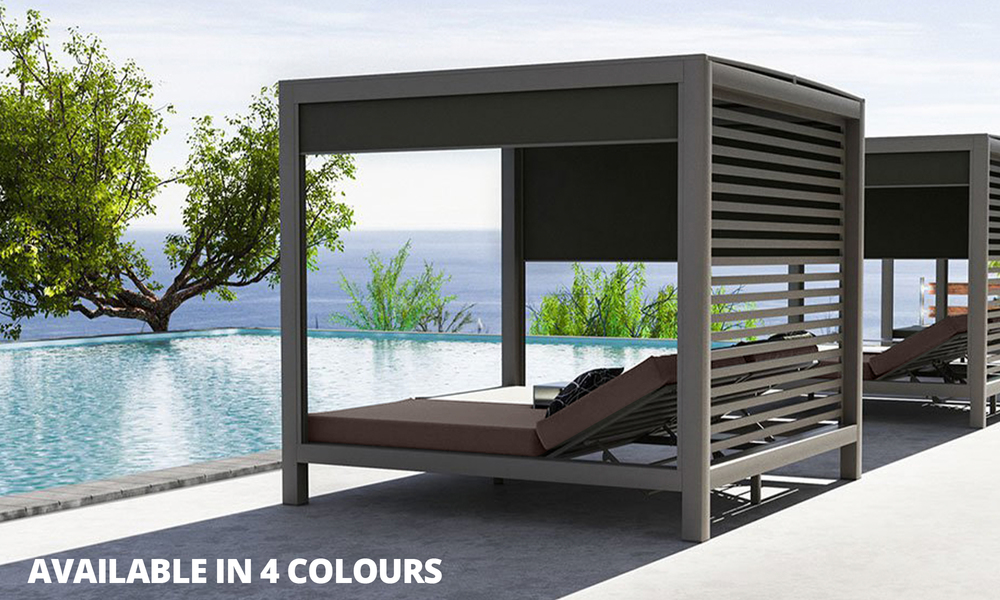 Lyon daybed lifestyle dark frame wifera cushion 2911 web1