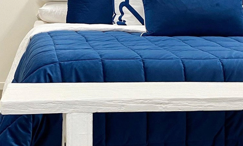 Navy aria luxury velvet comforter 3396 web1