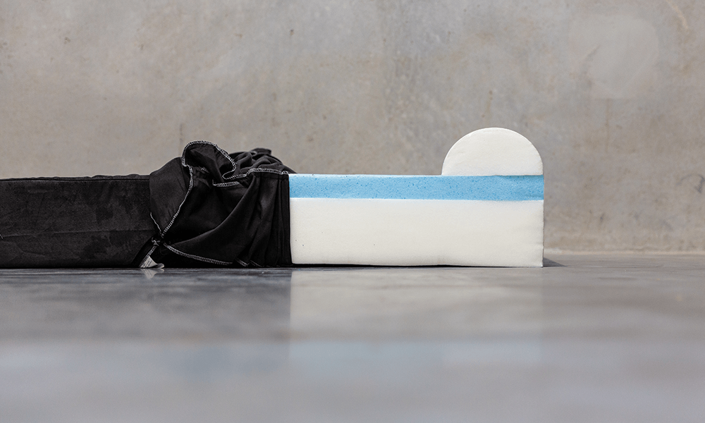Supreme dog bed details 2