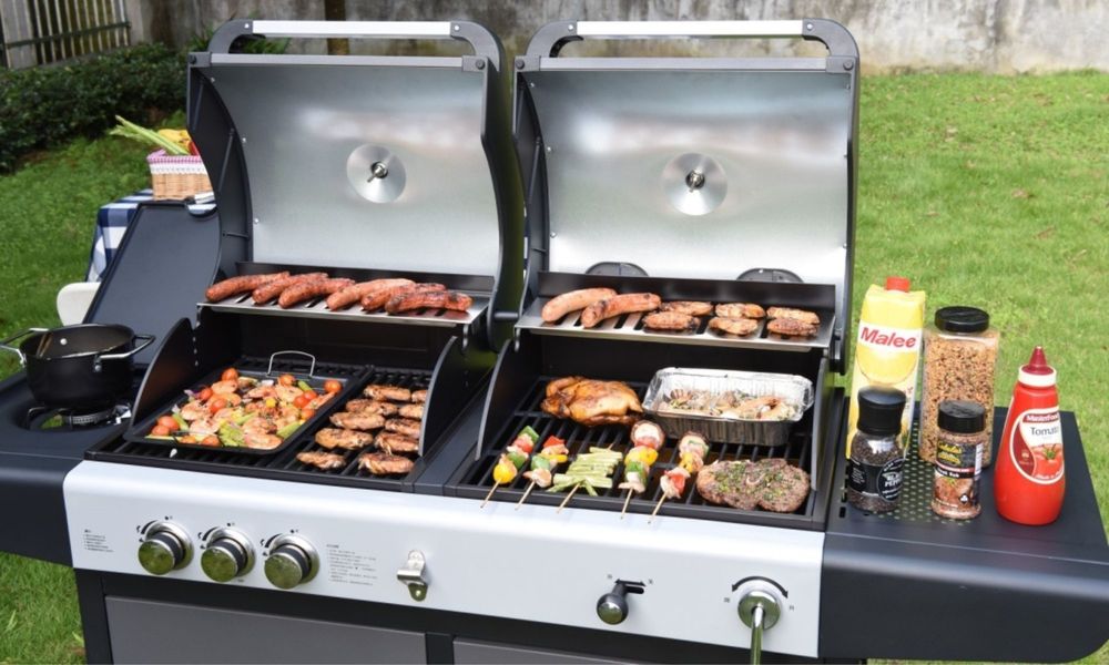 Container Door Ltd Dual Function Gas BBQ with Charcoal Grill 1