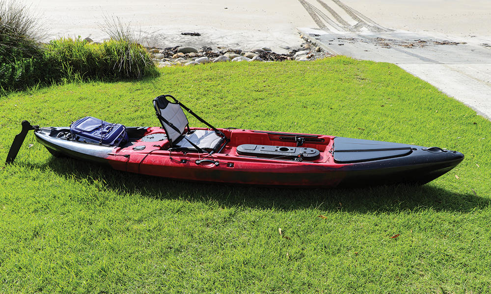 Container Door Ltd 13ft Extreme Fishing Kayak Bundle 35