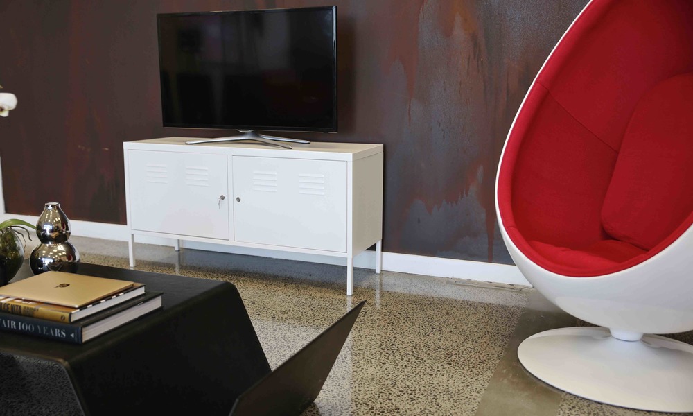 Container Door Ltd Metal TV 4