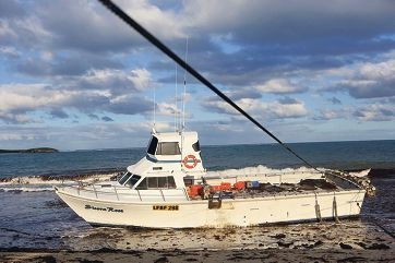 cray boat breaks loose in big storm community news group