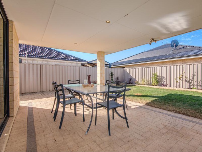 Shoalwater, 18 Vitesse Approach – From $479,000